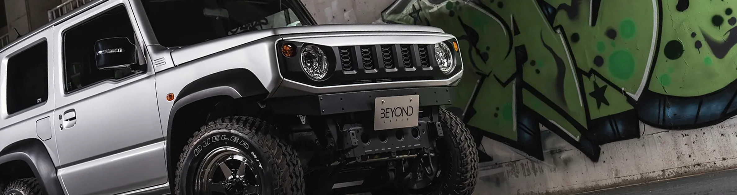 CODE 07 | 極限までシンプルなジムニーカスタムパーツ：バンパーレスエプロンとJA11純正テールランプ使用のリアバンパー